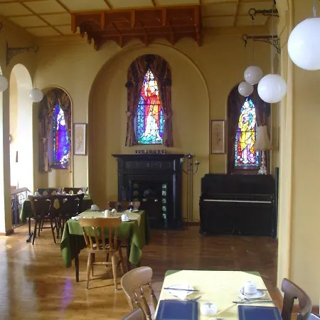 Couette-café The Convent 3*